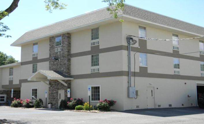 Gamble Farm Inn And Suites Jersey Shore Extérieur photo